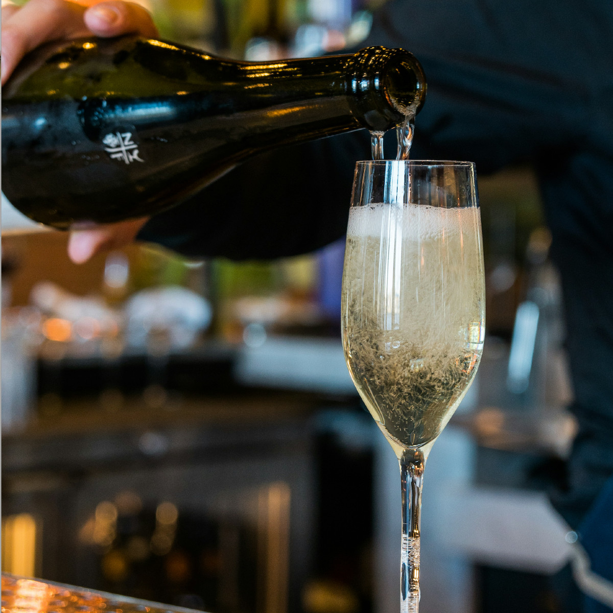 Bites & Bubbles