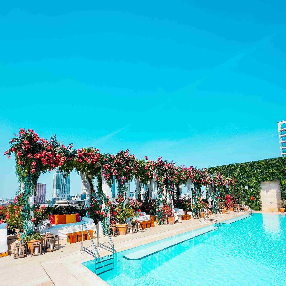 The Tampa EDITION's Pool Bar