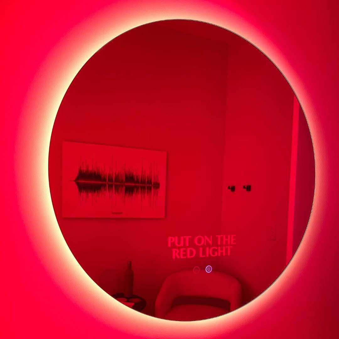 HydroLight Lounge