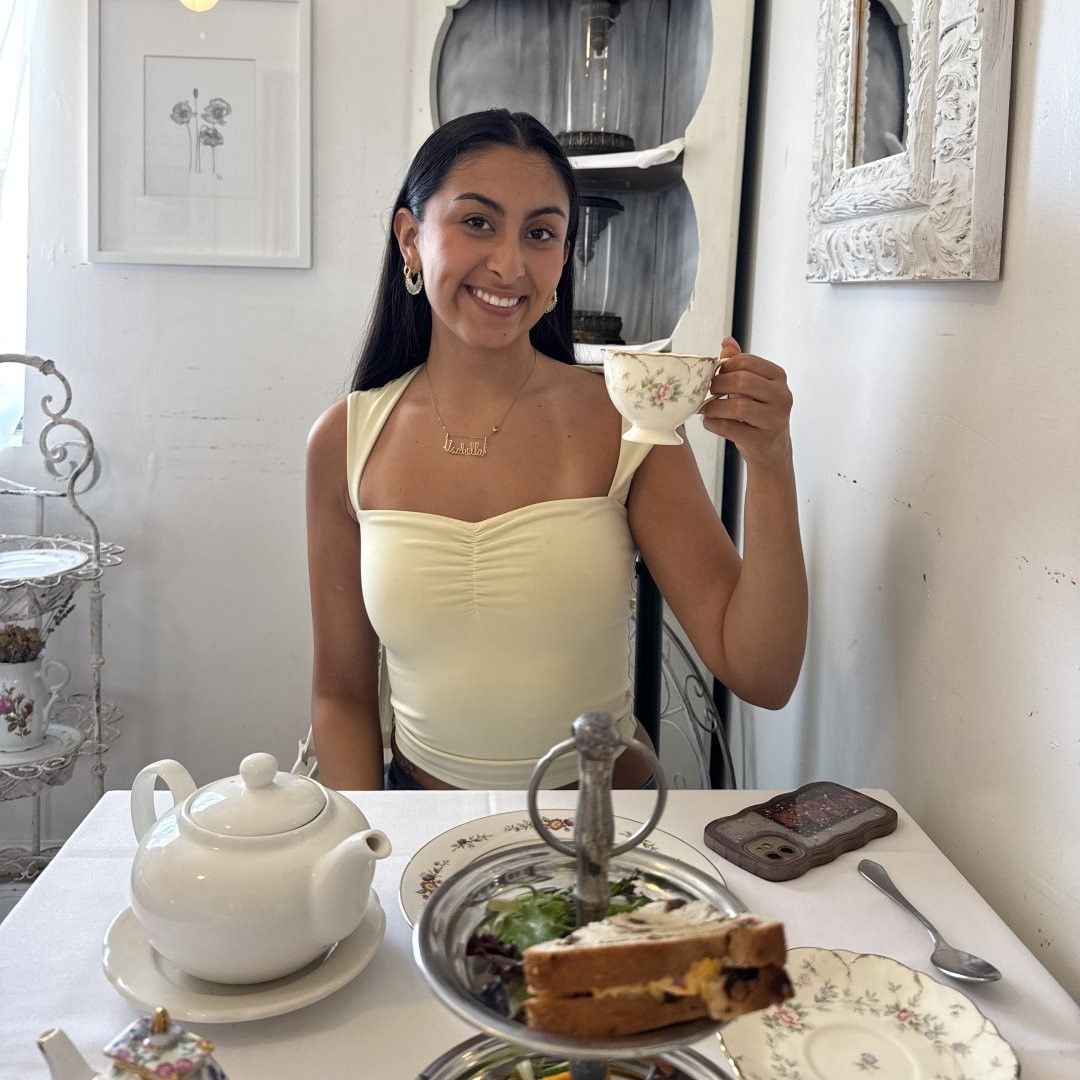 Ashes Boutique and Tea Room