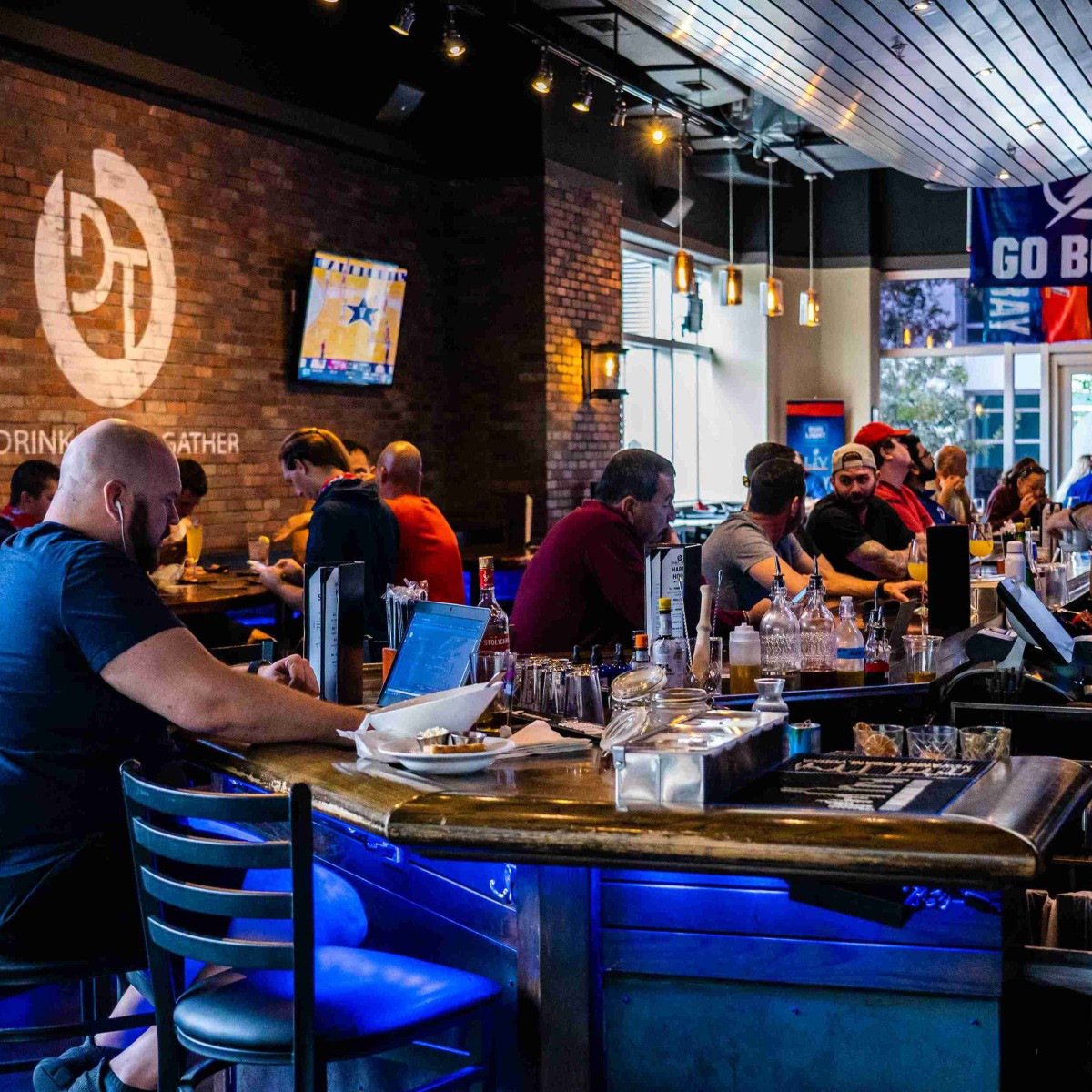 District Tavern