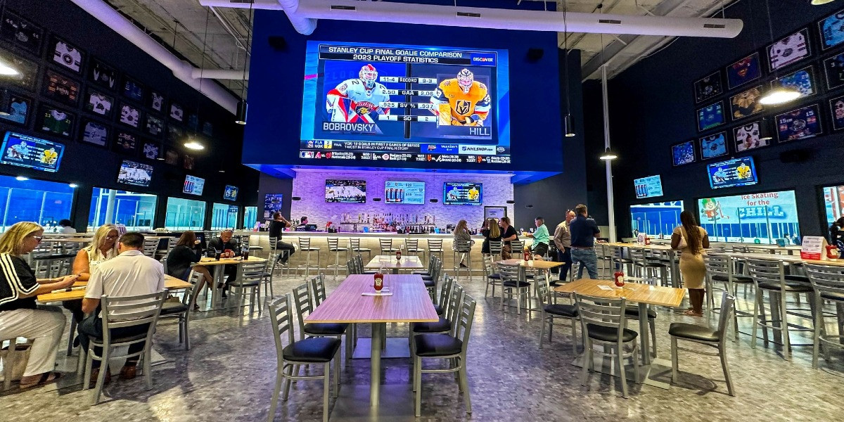 Icebreakers Bar & Grill