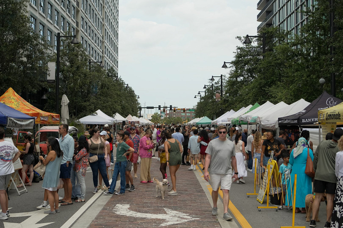 Water Street Sunday Market at Water St, Tampa – Sunday Market Tampa Shopping and Local Vendors Aug 2026