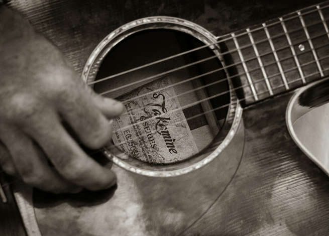 The Ukulaliens Summer Uke Jam at Will's Pub, Orlando – The Ukulaliens Live Folk Concert