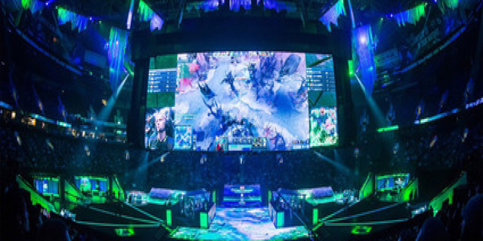 The Seattle arena lit up for the 2025 Call of Duty League Championship finale