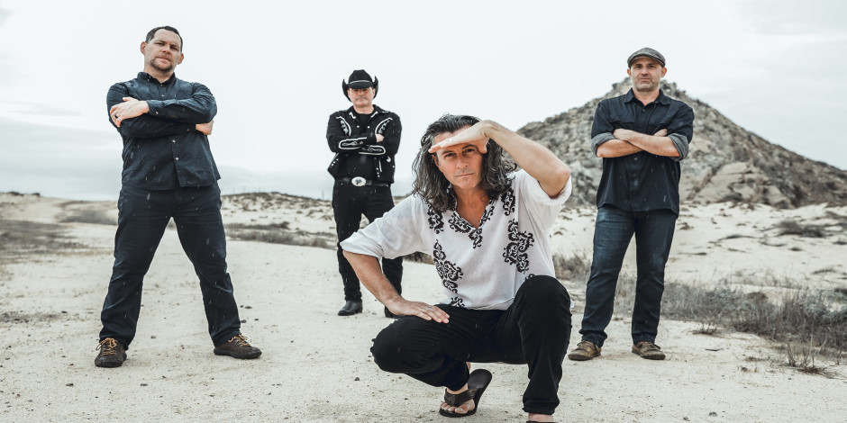 Roger Clyne & The Peacemakers