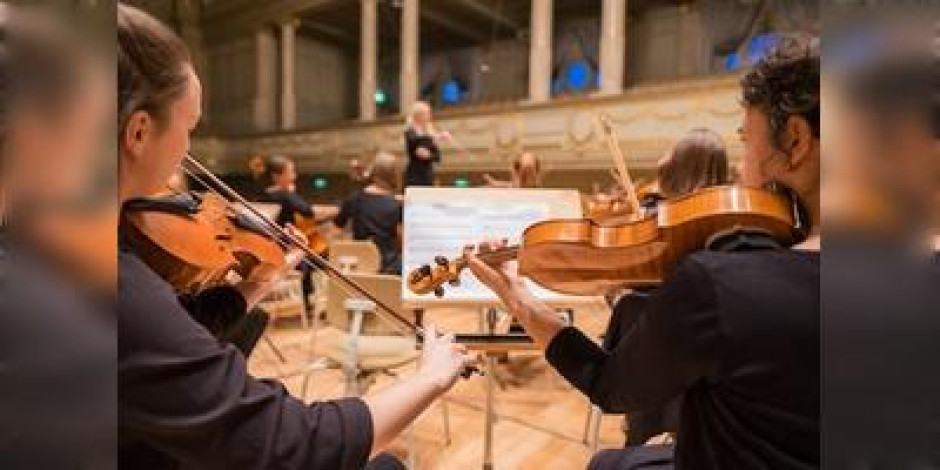Chautauqua Symphony Orchestra: Dolly Parton's Threads - My Songs in Symphony