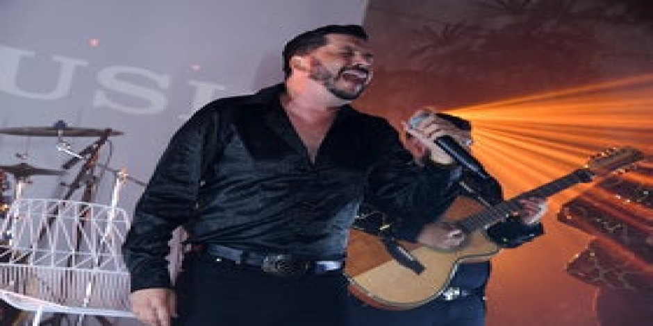 Luis Angel "El Flaco"