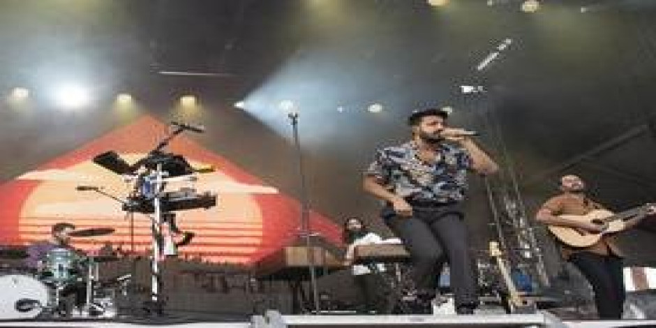Young the Giant with Cold War Kids and Common People