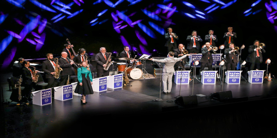 Glenn Miller Orchestra: In The Christmas Mood