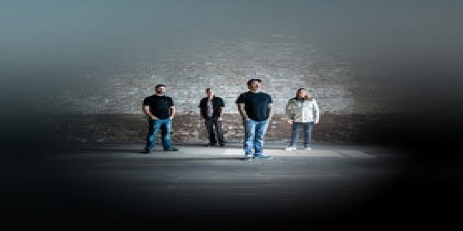 Staind with Hoobastank and Hinder
