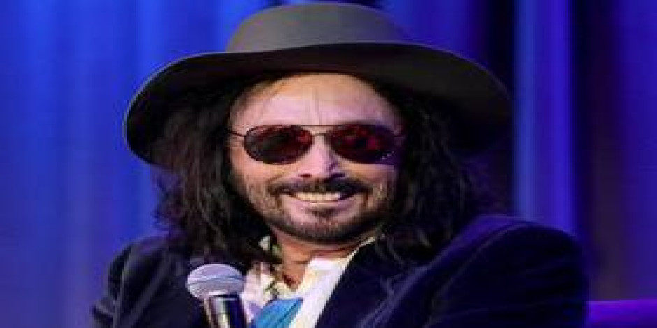 Mike Campbell with The Dirty Knobs