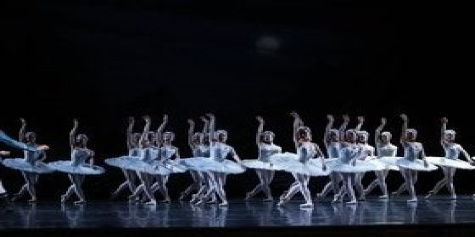 Swan Lake - Bend