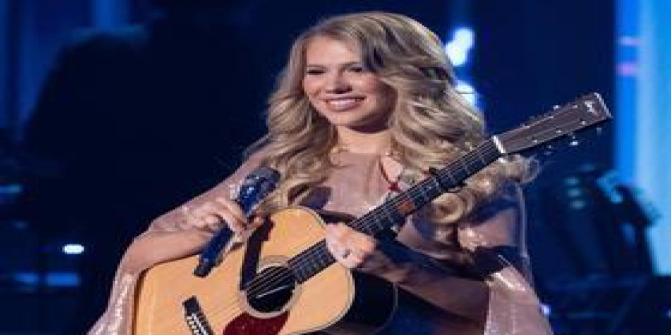 Hannah Harper and Mo Pitney
