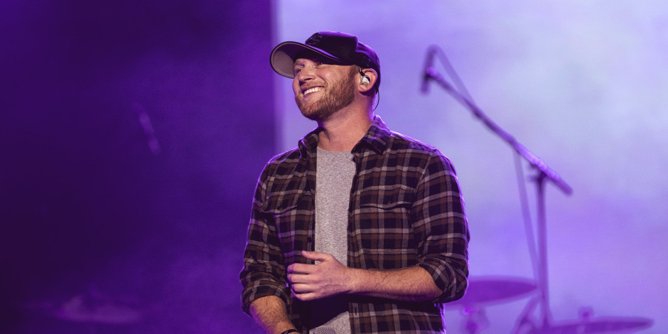 Cole Swindell w/ Blackhawk