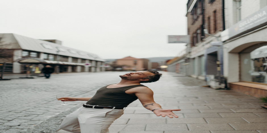 The Tallest Man On Earth with Gwenifer Raymond