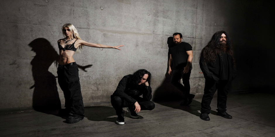 The Pretty Reckless Dear God Tour