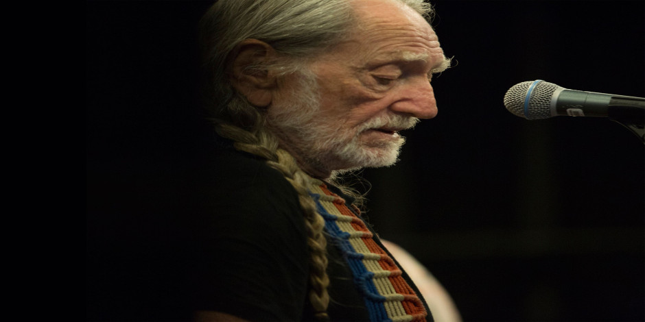WILLIE NELSON & FAMILY WITH ERNEST AND MARGO PRICE