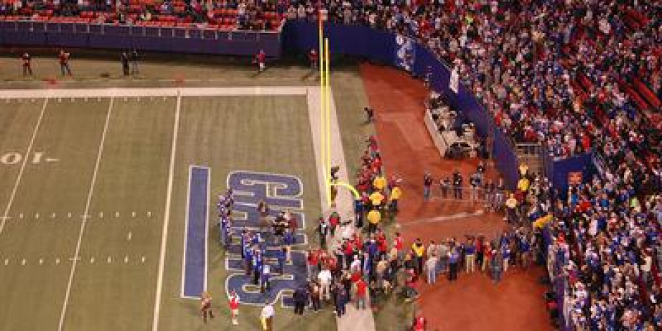 Premium Tailgate Party: New York Giants vs. Tennessee Titans
