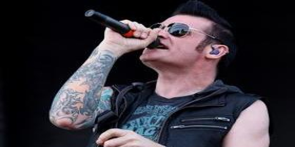 Hinder with Finger Eleven
