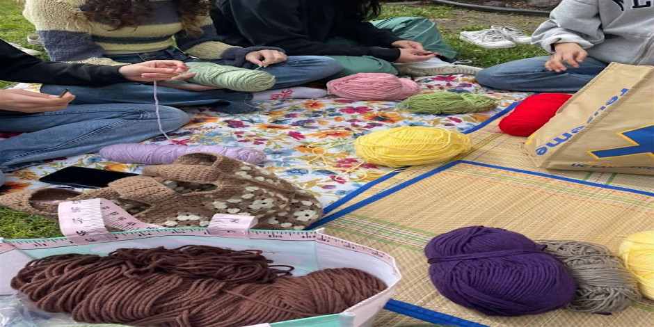 Learn to Crochet: Beginner Workshop