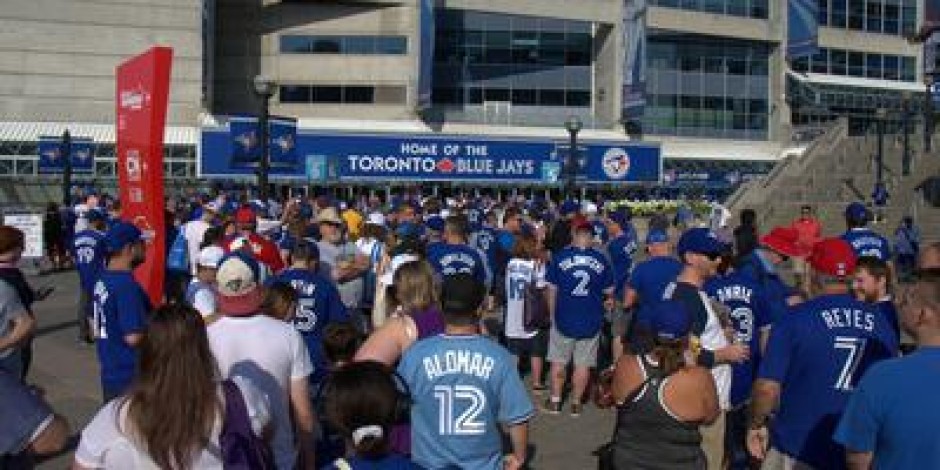 Cincinnati Reds vs. Toronto Blue Jays - Great American Ball Park