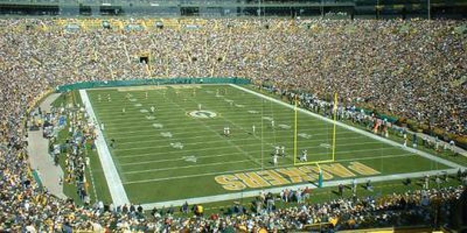 Bart Starr Plaza Tailgate Party - Chicago Bears at Green Bay Packers Parking