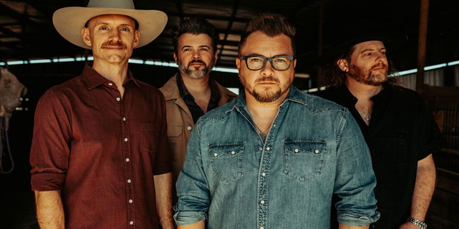 Eli Young Band w/ LANco