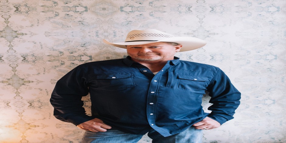 Tracy Lawrence: Garden Premium Experience