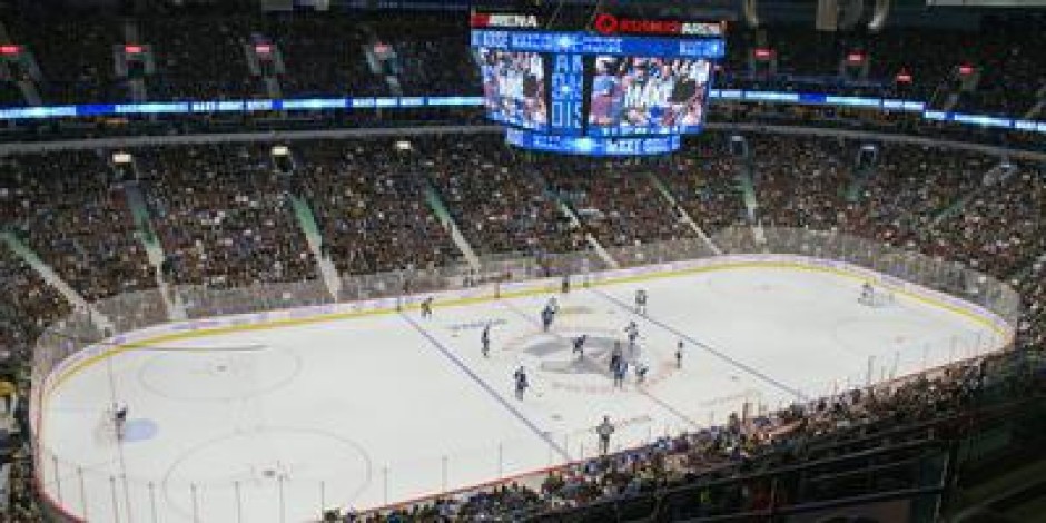 Minnesota Wild vs. Vancouver Canucks - Grand Casino Arena