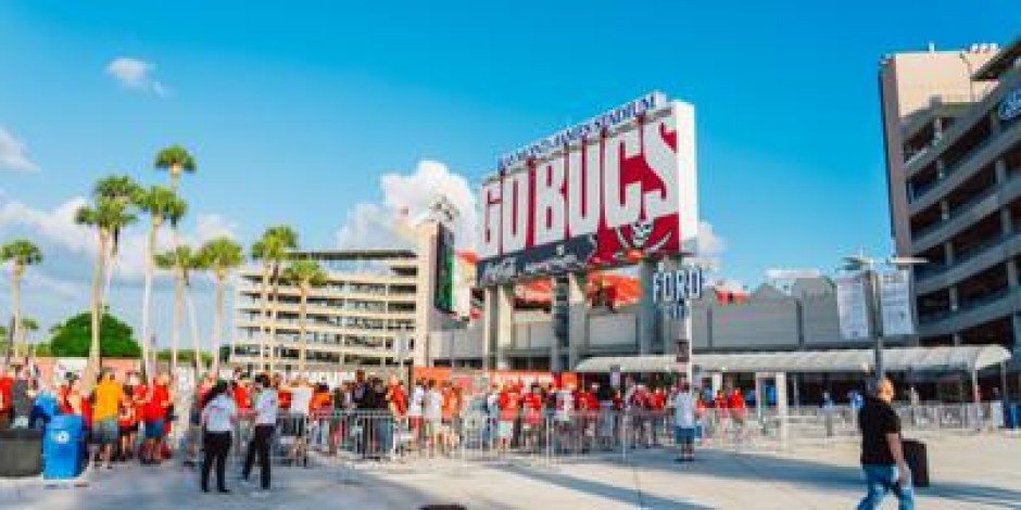 Premium Tailgate Party: Tampa Bay Buccaneers vs. New Orleans Saints