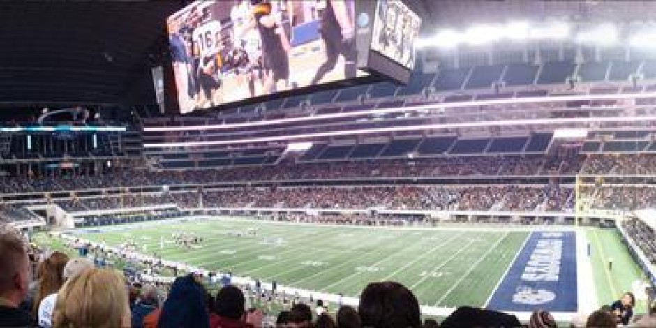 Premium Tailgate Party: Los Angeles Rams vs. Dallas Cowboys