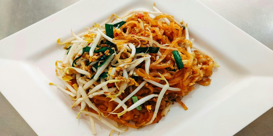 Easy Chicken Pad Thai